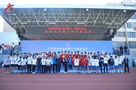 宜昌老球迷坚守足球情怀为赛事助威